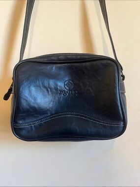 Black Leather Messenger Bag for women’s